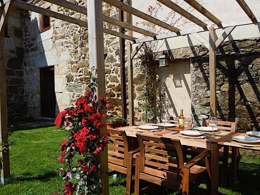 Pazo De Lemaio Guest House Laracha Bagian luar foto