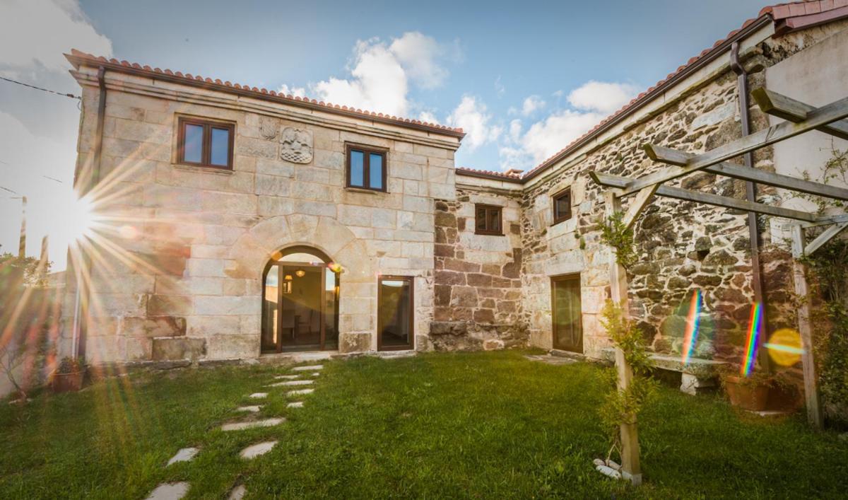 Pazo De Lemaio Guest House Laracha Bagian luar foto