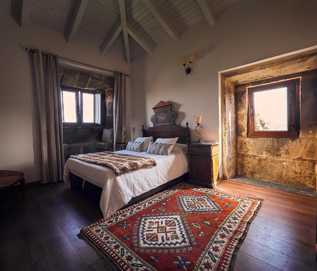 Pazo De Lemaio Guest House Laracha Bagian luar foto