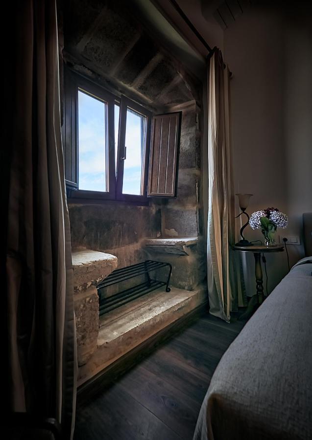 Pazo De Lemaio Guest House Laracha Bagian luar foto